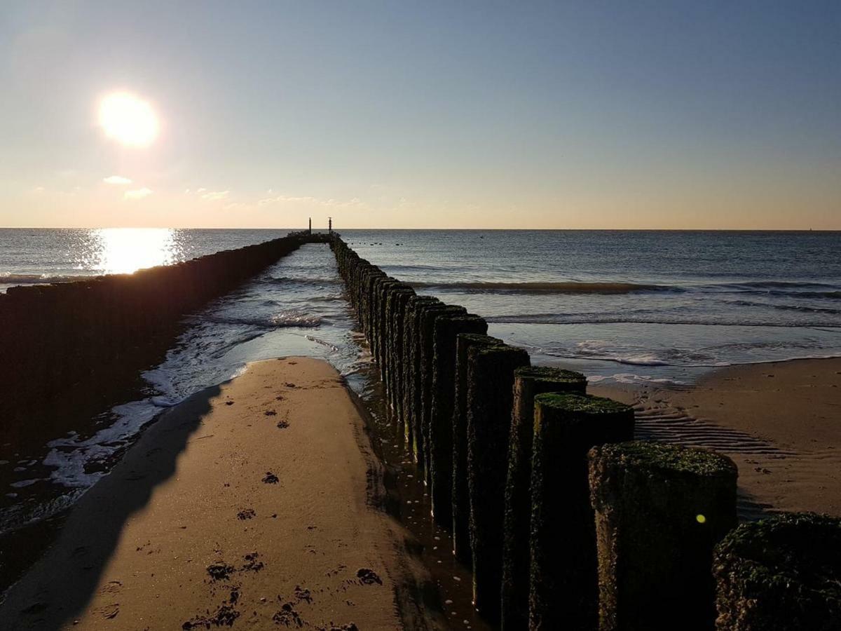 Mooi, Vrij Gelegen Vakantiehuis Dichtbij Zee En Strand! アーフテーケルケ エクステリア 写真
